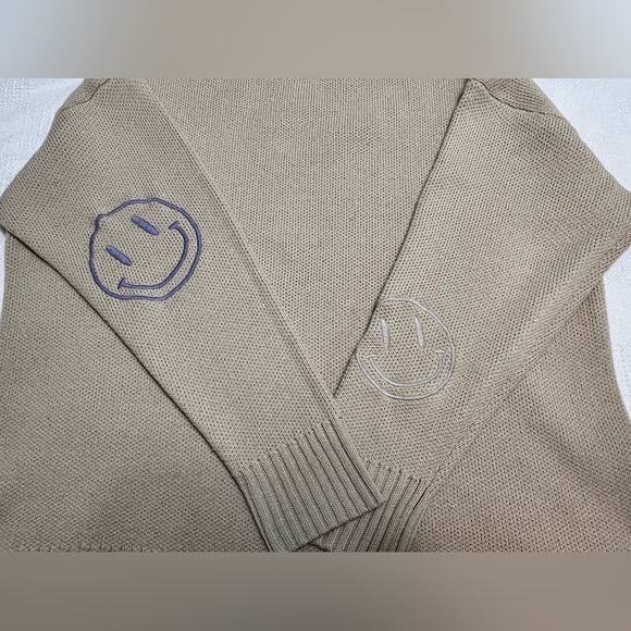 Earthbound Trading Co. - Picture 2 of 10